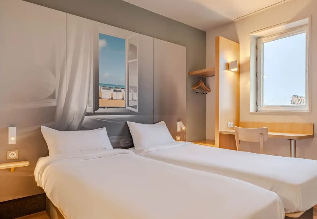 B&B HOTEL Calais Centre Saint-Pierre - Photo 4