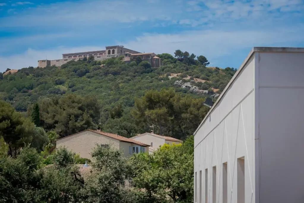 Kyriad ECO - Toulon Ouest La Seyne sur Mer - Miniature 7