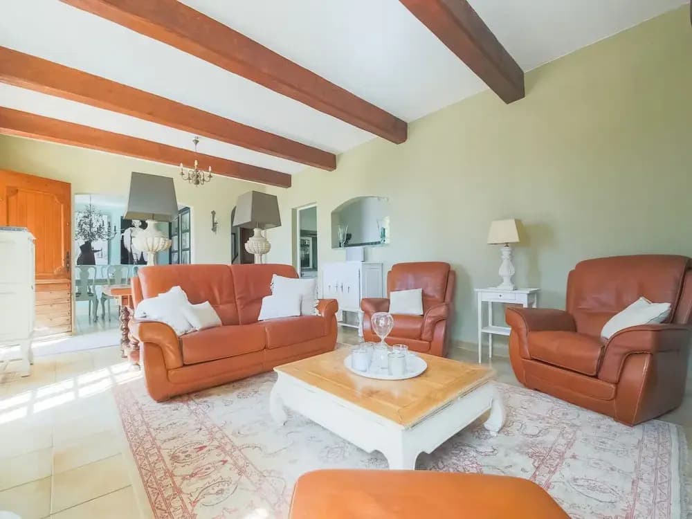 Nice Holiday Home in Lorgues - Photo 2