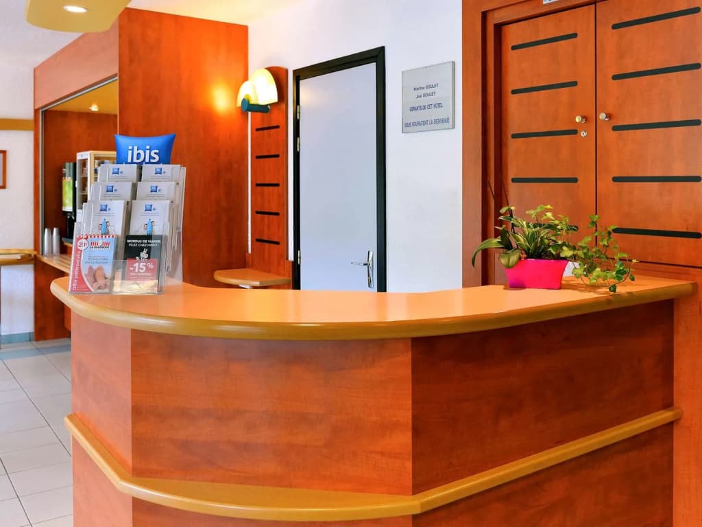 ibis budget Orléans Nord Saran - Photo 2