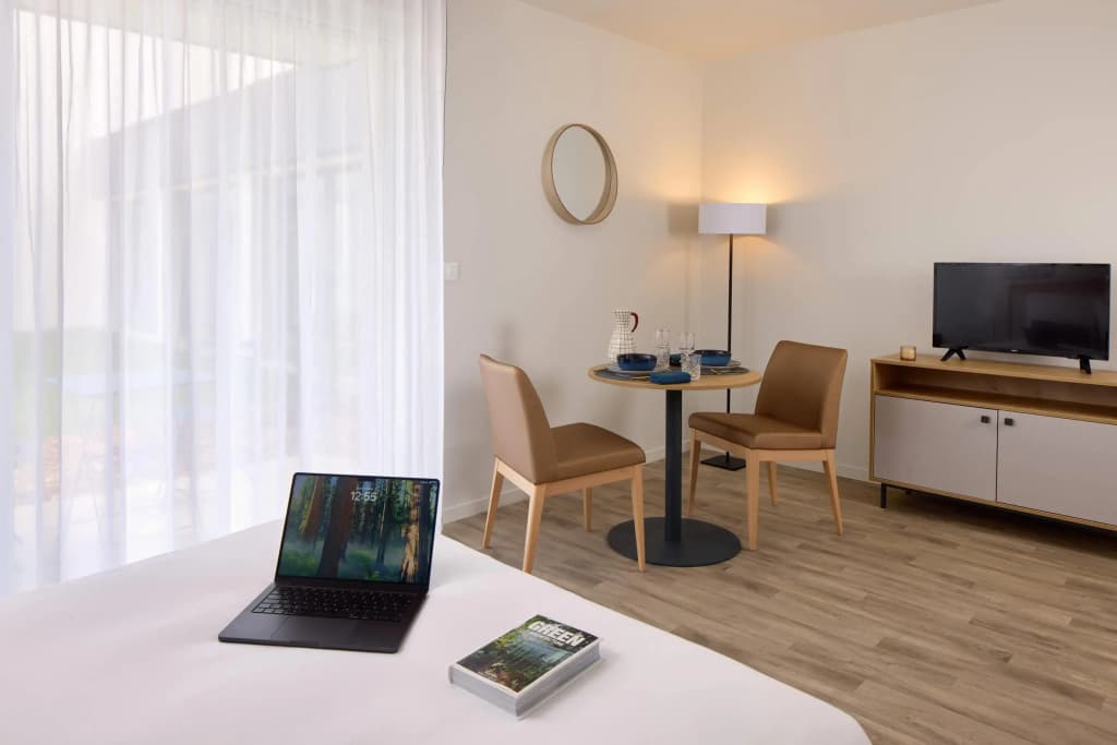 Quality Aparthotel Cholet - Photo 2