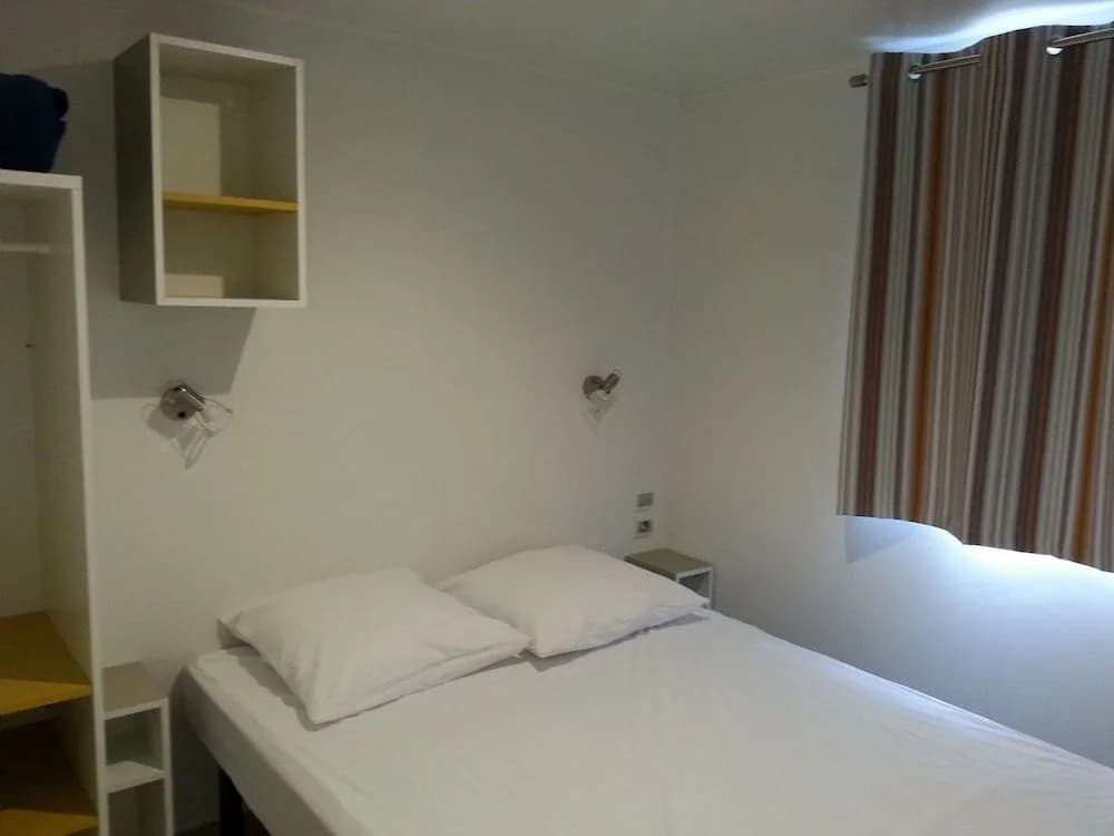 Camping Du Pont D'Avignon - Photo 4