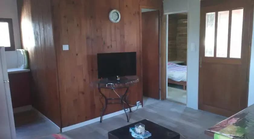 Chalet En Bois à 500m De La Mer - Miniature 2