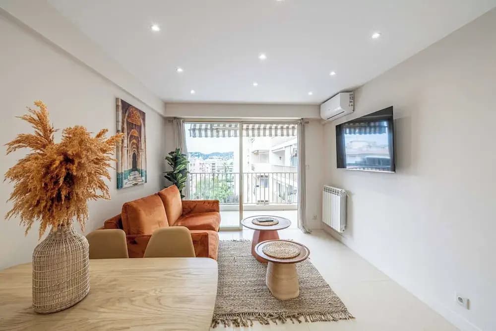 Renovated Flat 250m From the Beach - Town Centre - 2br/6p - Miniature 7