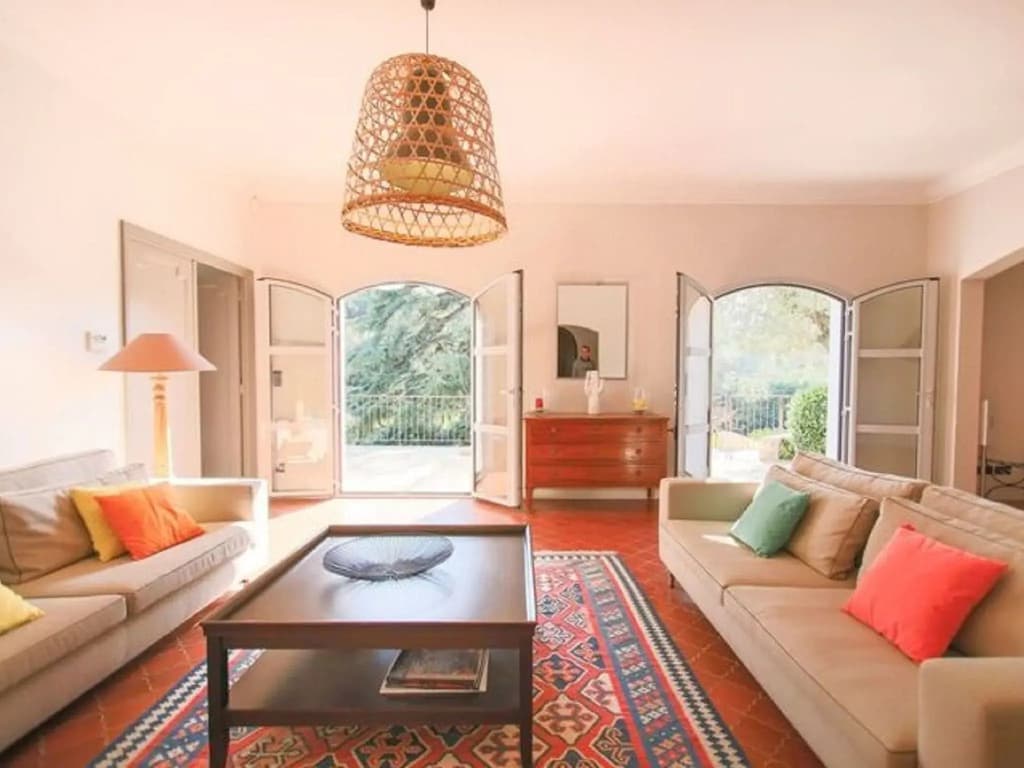 Cheerful Holiday Home in Grimaud With Private Pool - Miniature 3