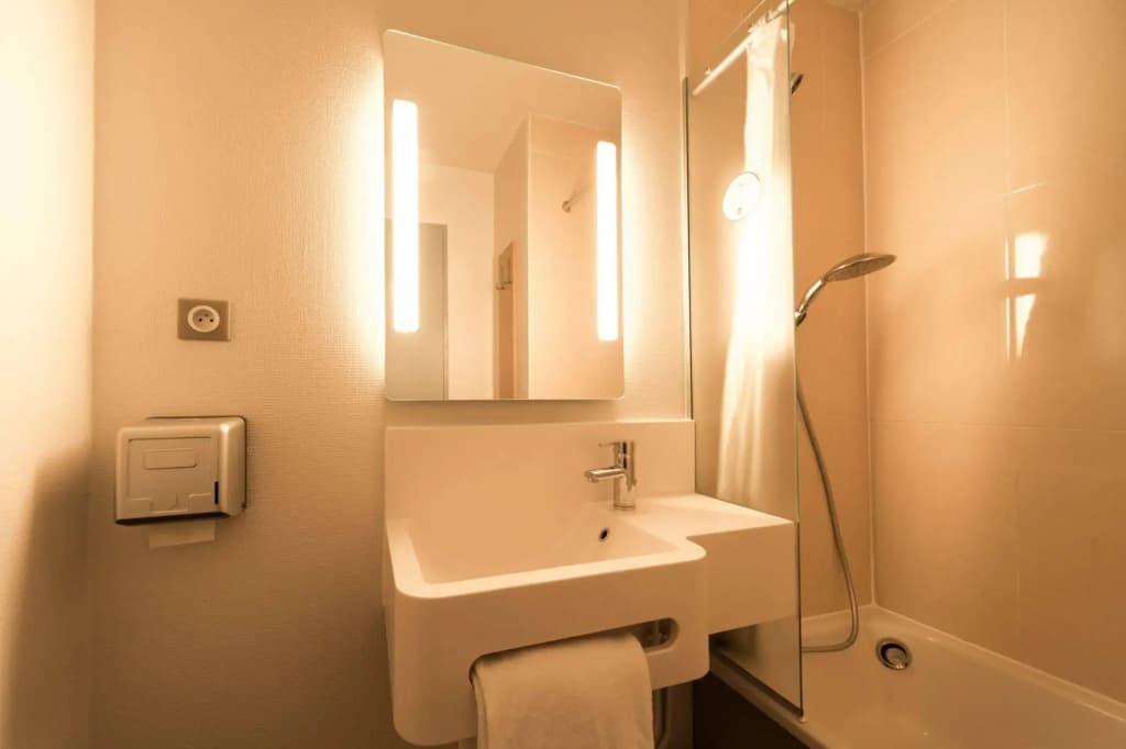 B&B HOTEL Alençon Nord - Miniature 8