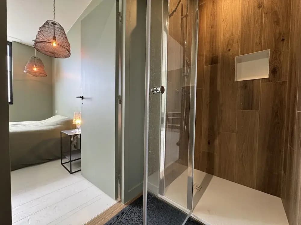 Stylish Home Base for Your Adventure - Photo 4