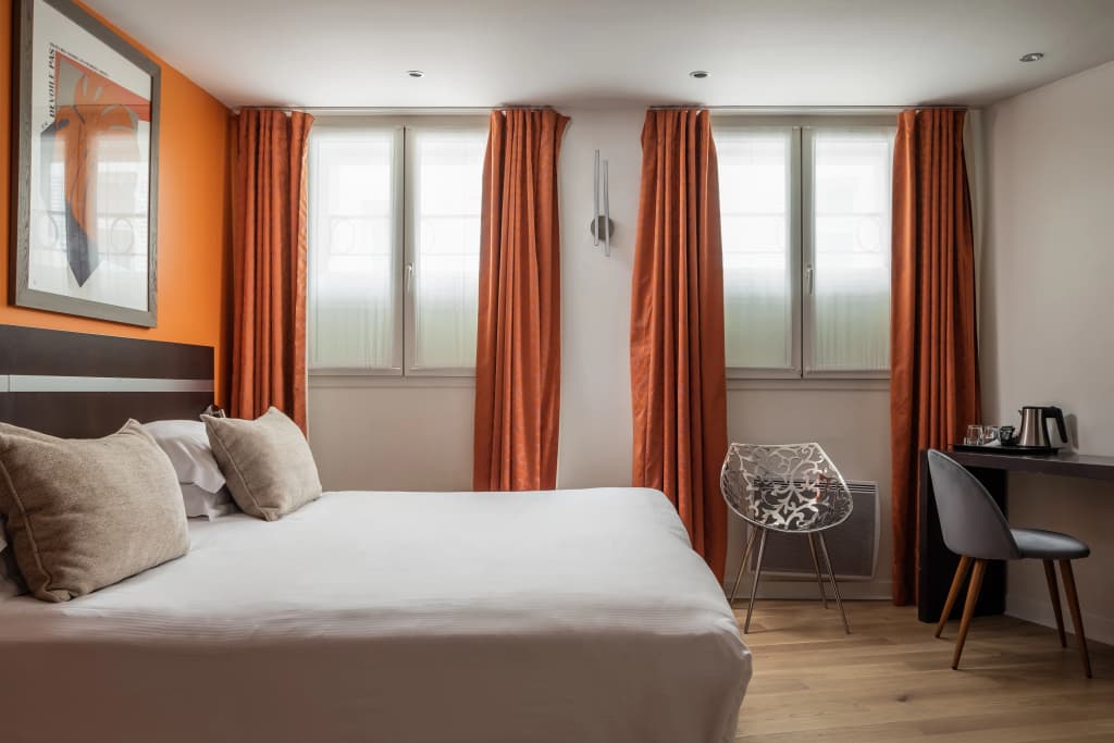 Hotel Arc de Triomphe - Photo 4