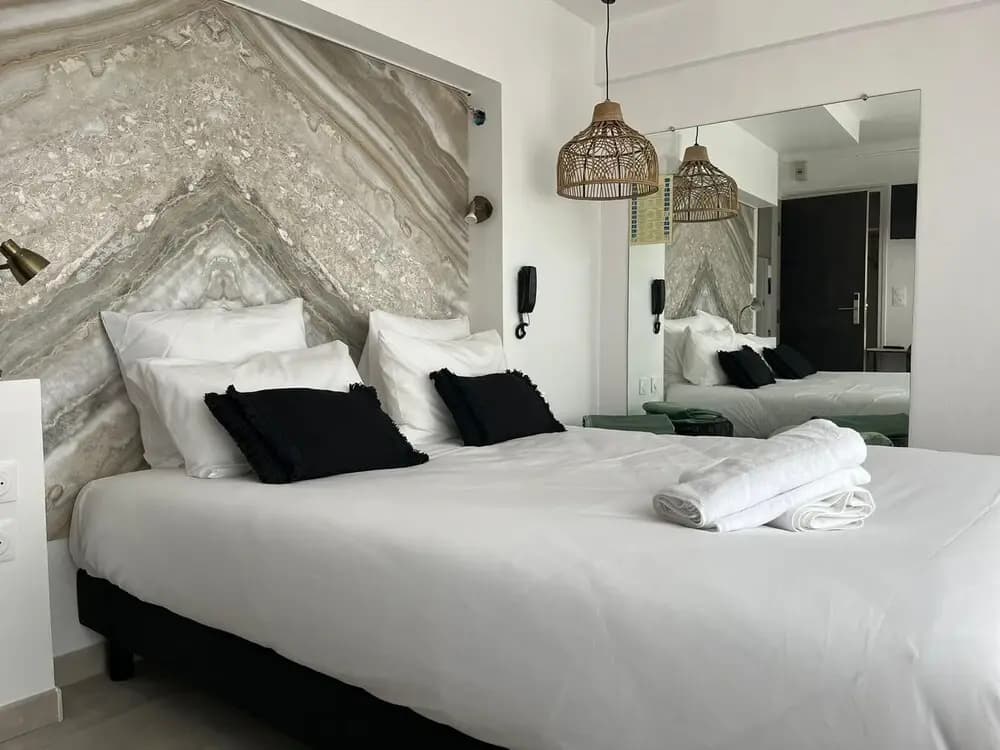 Hôtel Les Sables - Urban Style - by Logis Hotels - Miniature 7