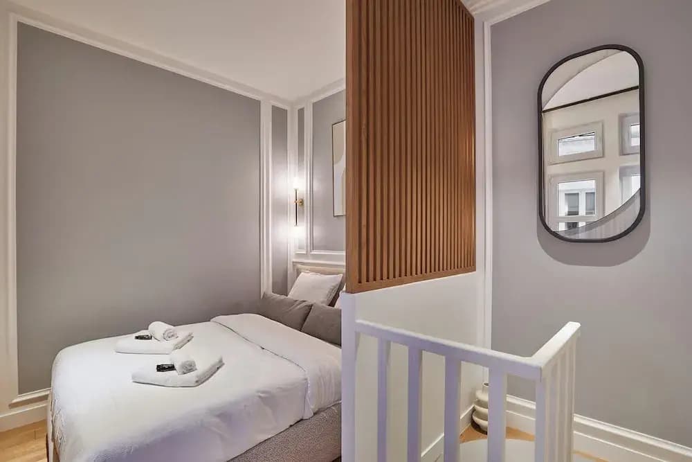Sublim 1bdr AC Arc de Triomphe Champs Elysees by Studio Prestige - Photo 3