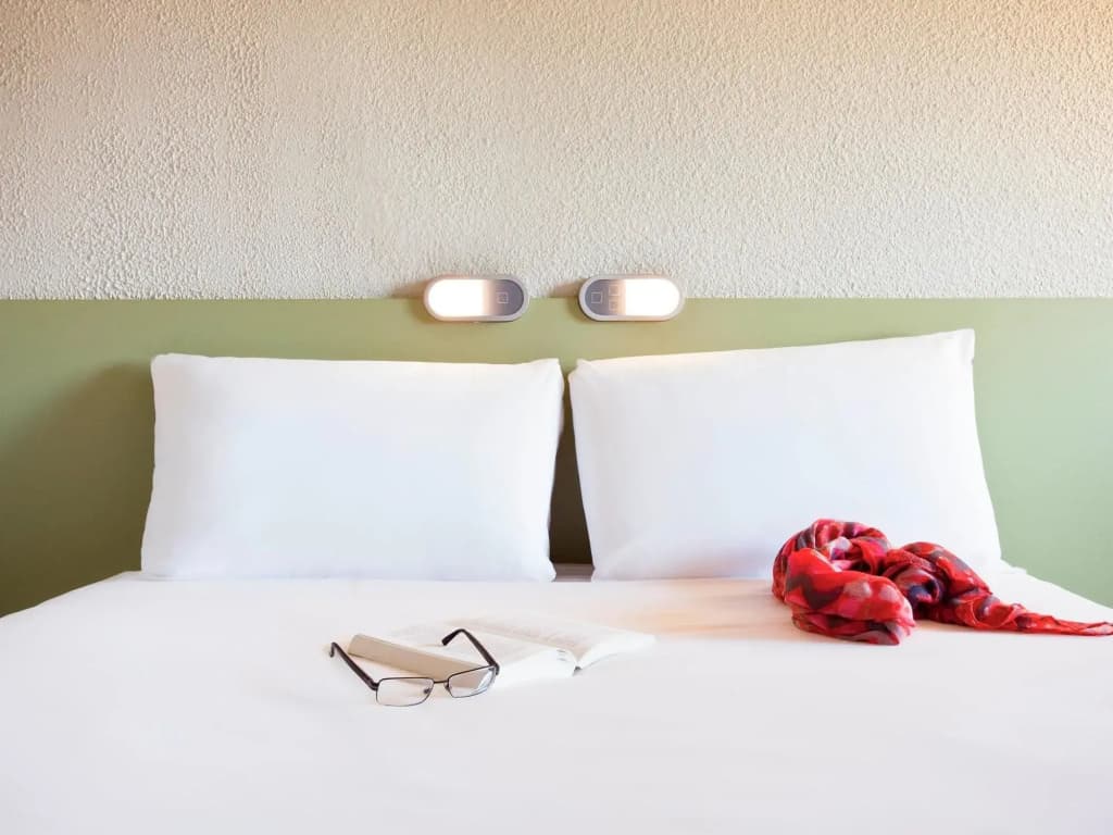 ibis budget Marne la Vallee Chelles - Photo 3