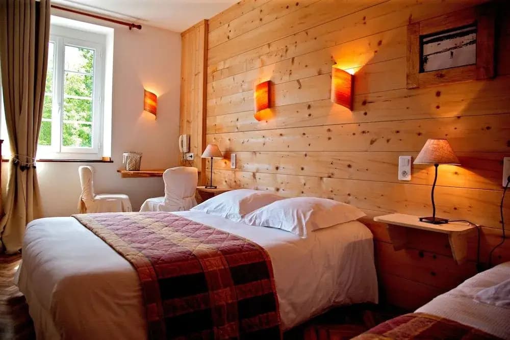 Logis Hôtel les Arobiers - Photo 4