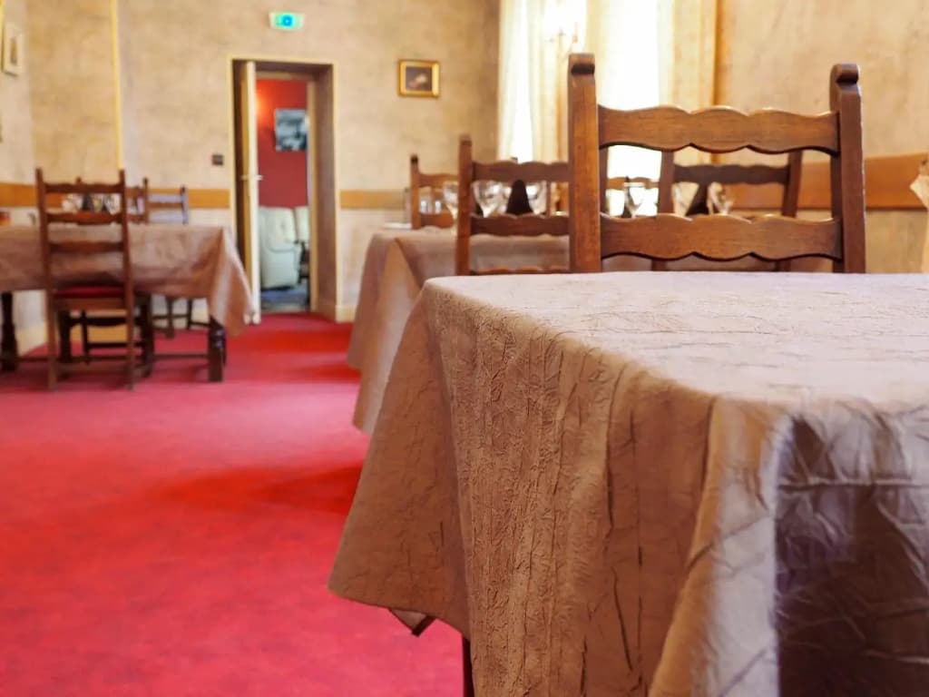 Logis Hotel Saint-Joseph - Photo 1