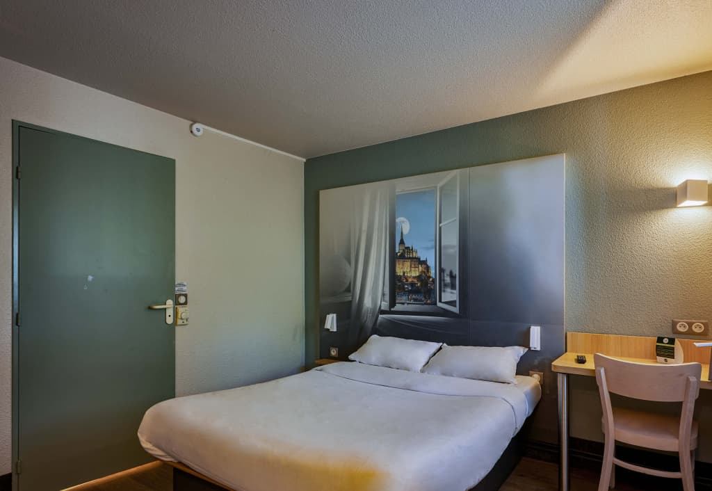 B&B HOTEL Avranches Baie du Mont Saint-Michel - Photo 4