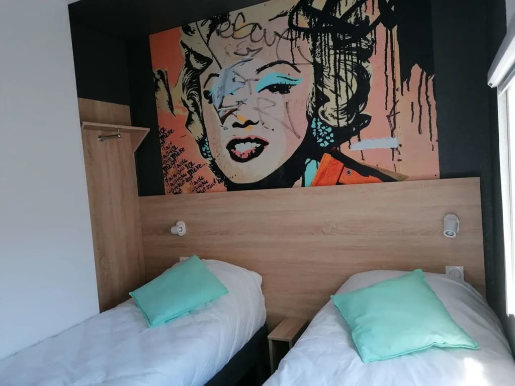 Kyriad Direct Martigues - Photo 4