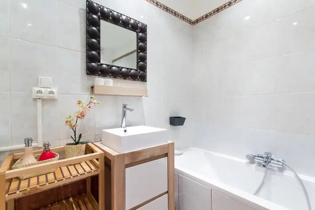 Beautiful apartment by the sea front - Miniature 2