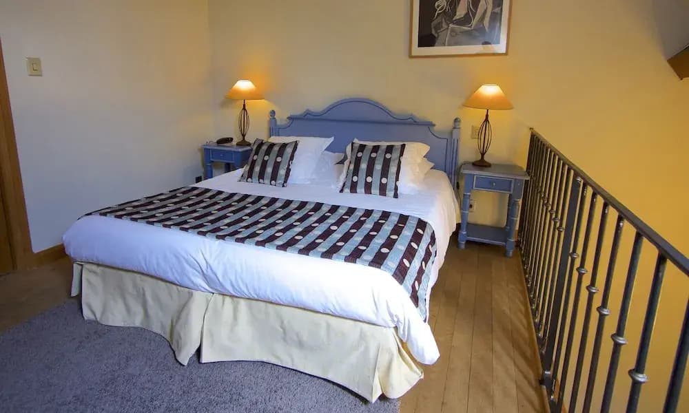 Hostellerie de la Tour d'Auxois - Photo 3
