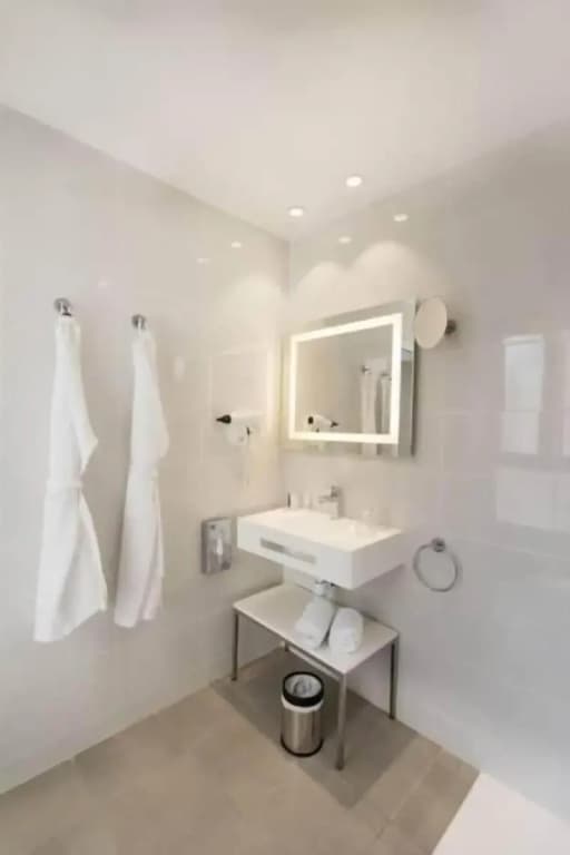 Hôtel 66 - Miniature 8