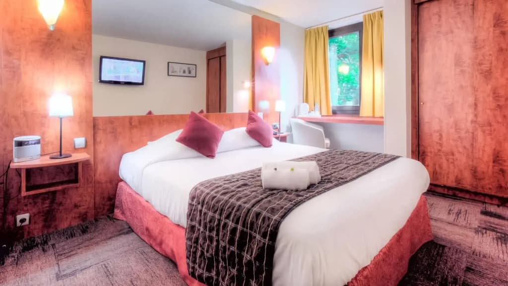 Logis Hotel Restaurant des Acacias Lille Tourcoing - Miniature 7