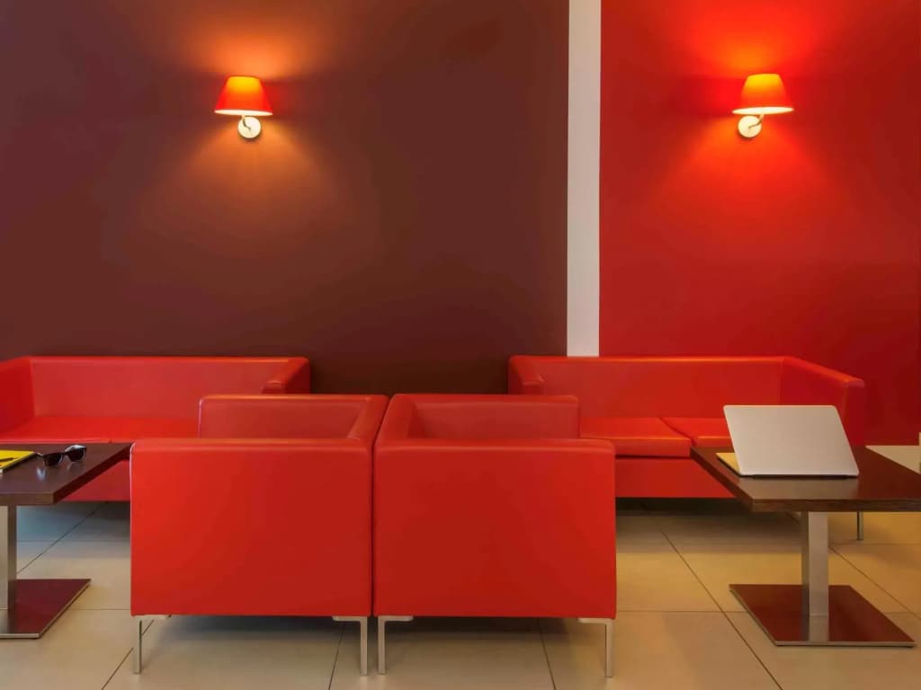 ibis Cholet - Photo 4