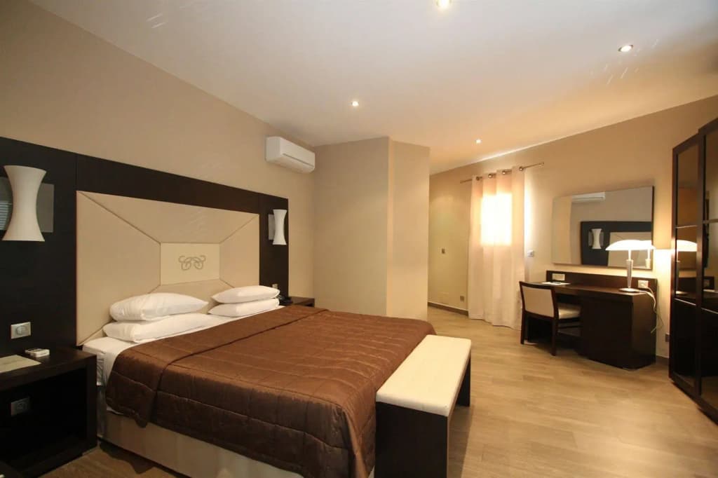 Hotel Chez Charles - Miniature 4