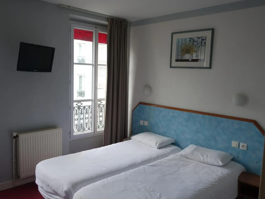 Hotel Royal Mansart - Photo 3