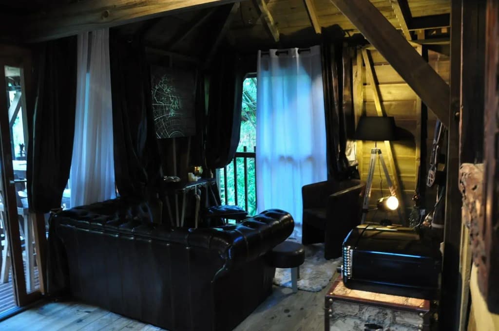 West Indies Cottage - Photo 2