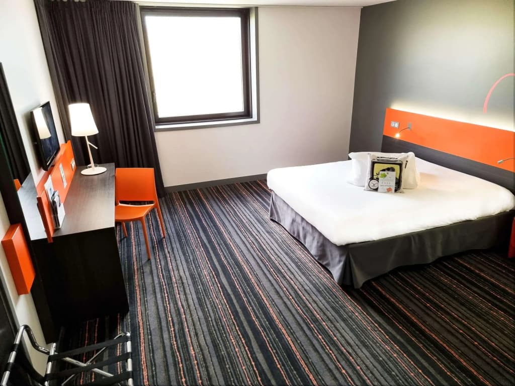 Ibis Styles Caen Centre Gare - Photo 4