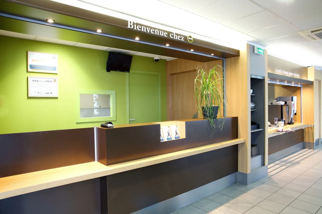 B&B HOTEL Perpignan Sud Marché International - Photo 2