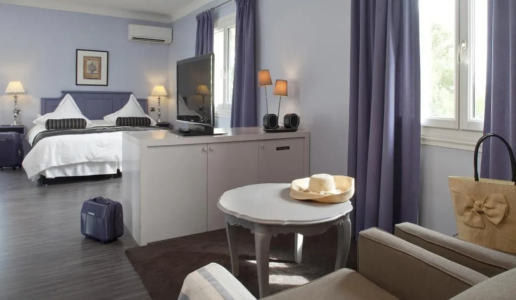 Le Vallon de Valrugues Hotel Spa & Villas - Photo 4