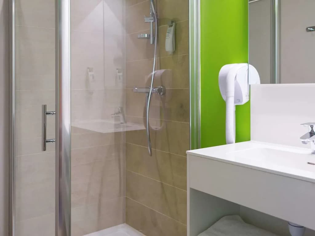 ibis Styles Villeneuve sur Lot - Miniature 8