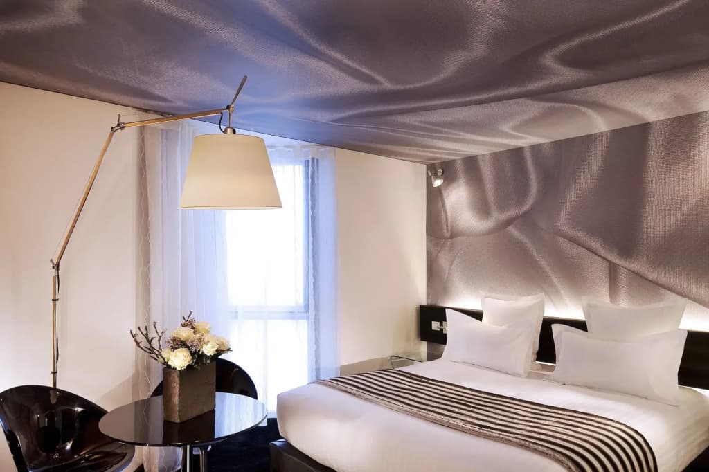 7 Eiffel Hotel - Photo 5
