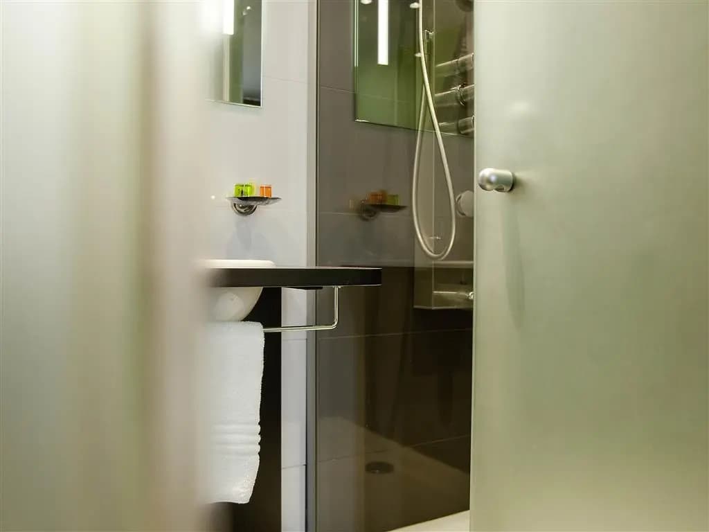 ibis Styles Rennes Centre Gare Nord - Miniature 8