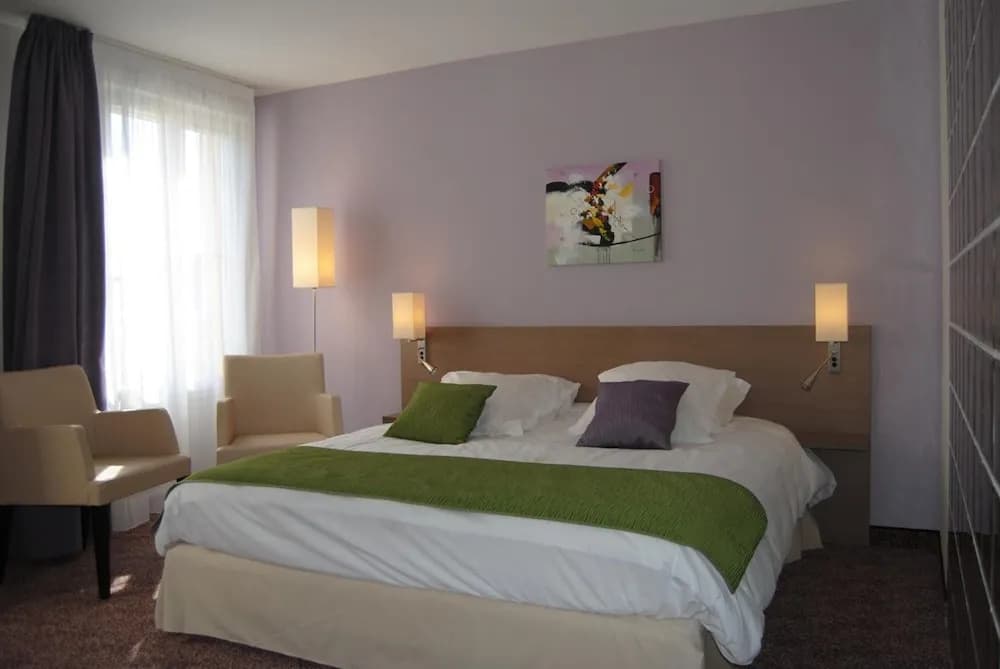 Brit Hotel Chateaudun - Miniature 7