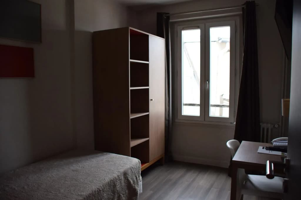 Est Hotel - Miniature 7