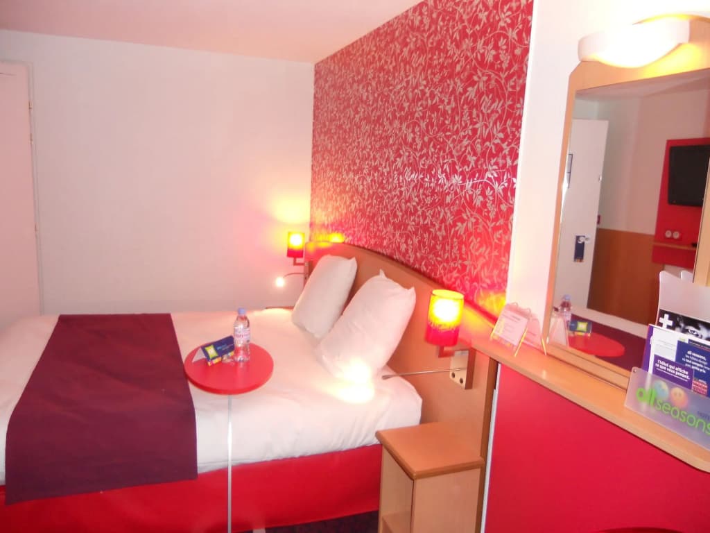 ibis Styles Bourg en Bresse Centre - Photo 3