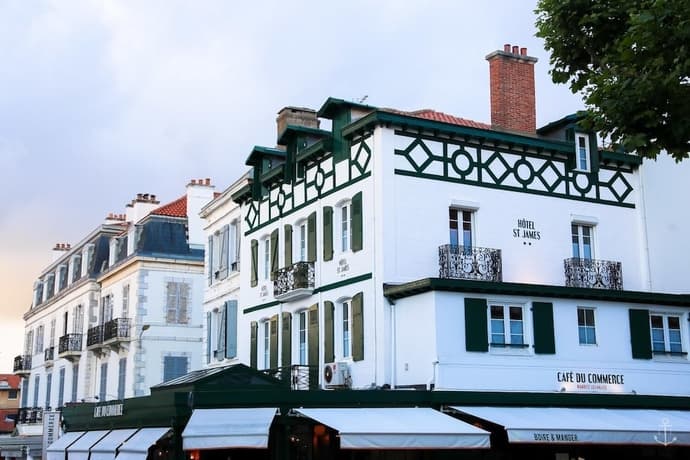 Hôtel Saint James - Photo 1