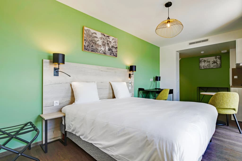 All Suites Appart Hôtel | Palaiseau - Massy TGV - Photo 3