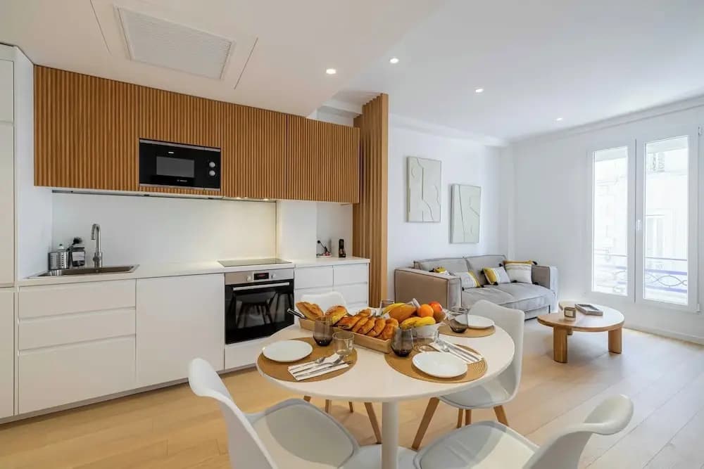 Renovated Apartment - Cannes Croisette Golden Square - Photo 1