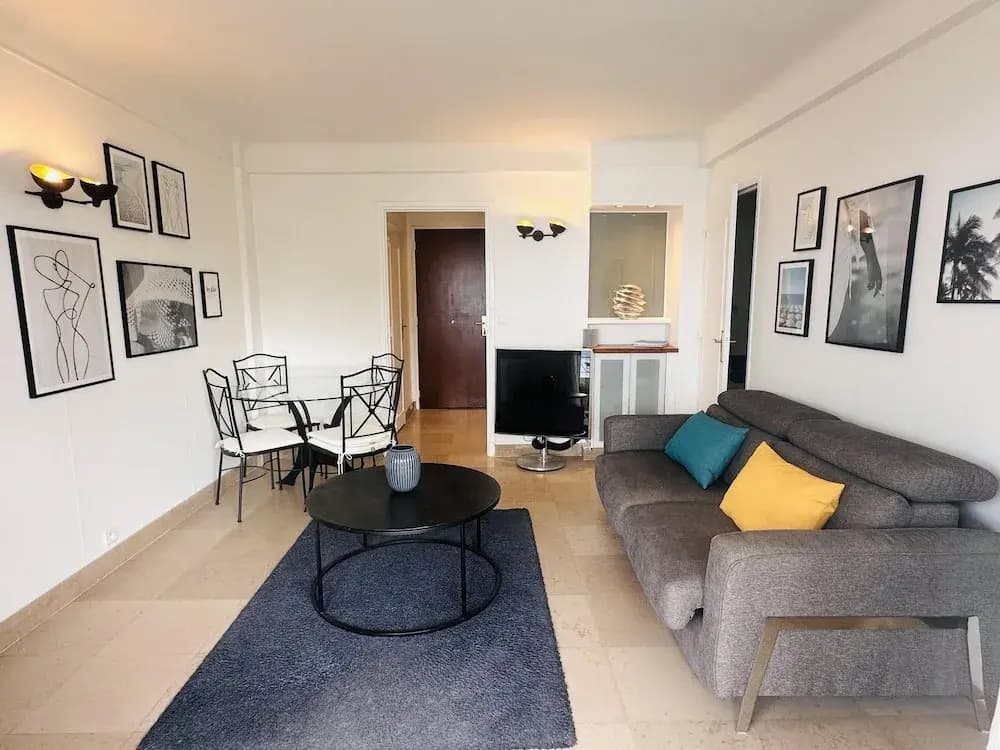 One Bedroom Apartment With a sea View Right by the Croisette Beaches and the Center of Cannes - 2287 - Miniature 7