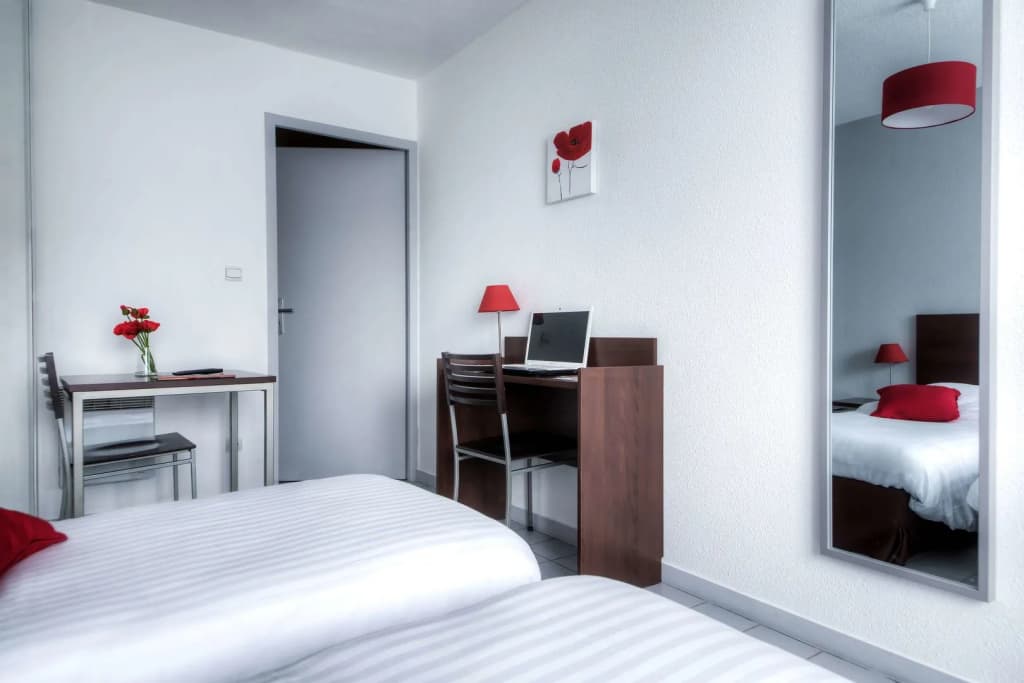 Comfort Aparthotel Besancon La City - Miniature 6