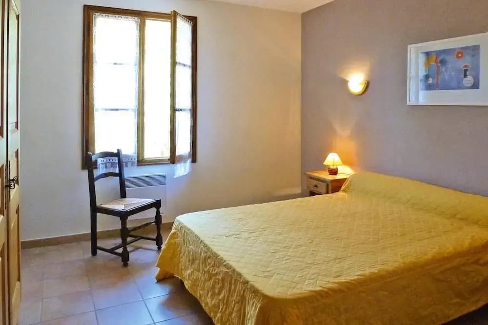 Menerbes Home With Private Pool - Photo 3