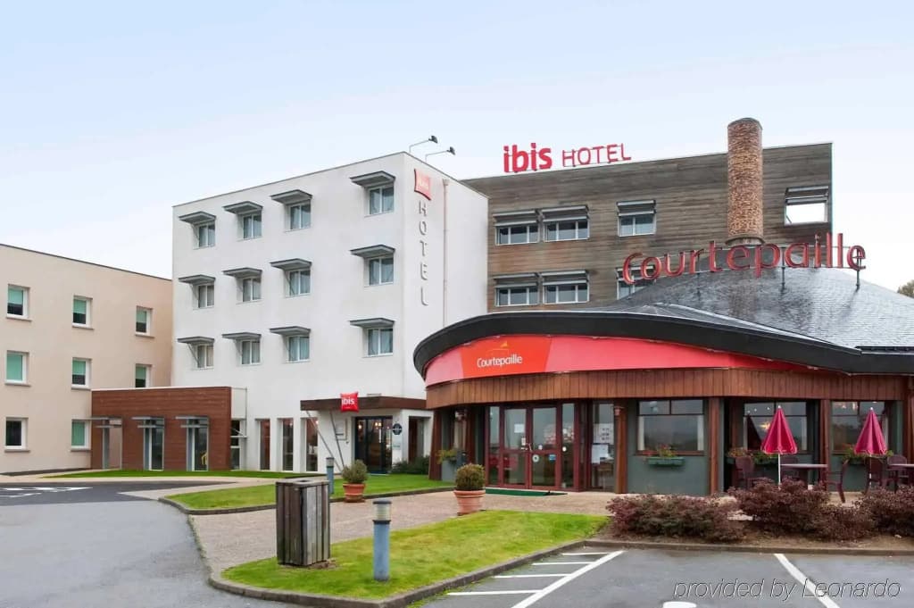 ibis Styles Pontivy Centre Bretagne - Photo 1