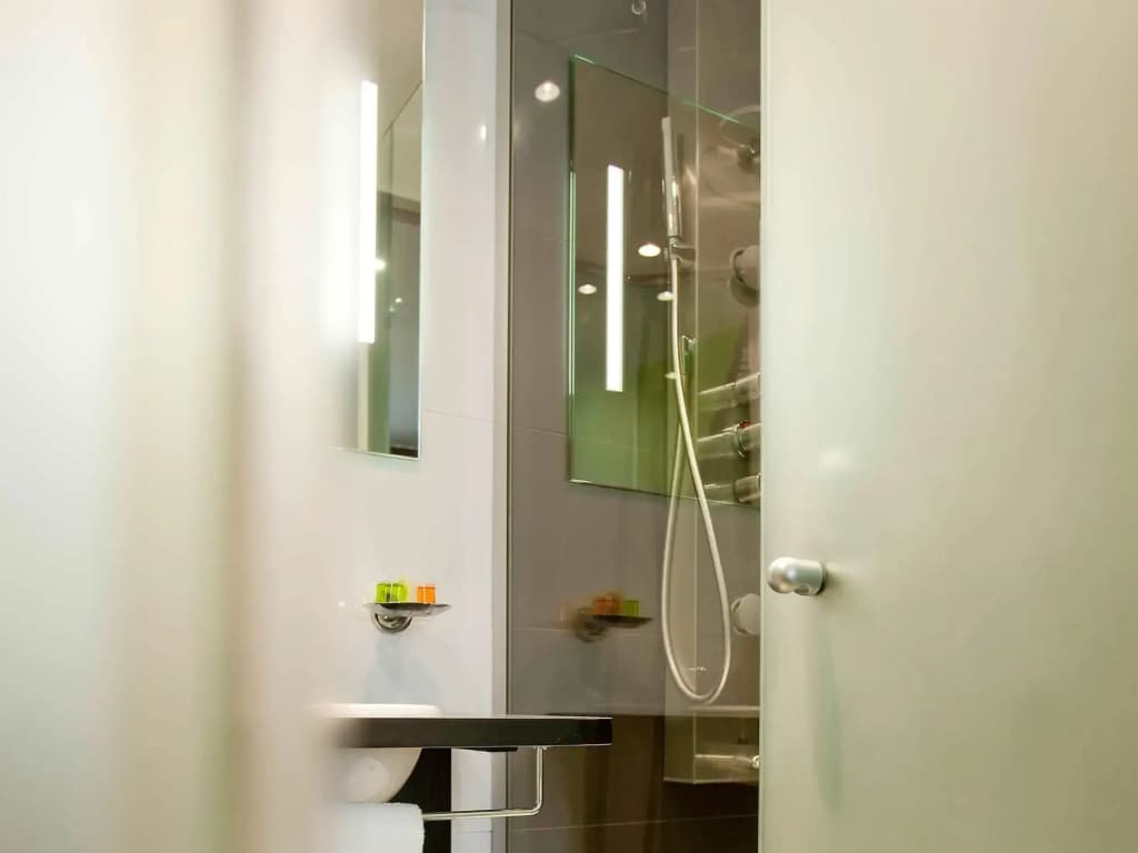 ibis Styles Rennes Centre Gare Nord - Miniature 7