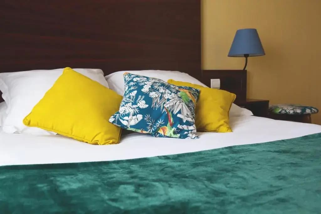 hotel Les Coutainvillaises - Miniature 5