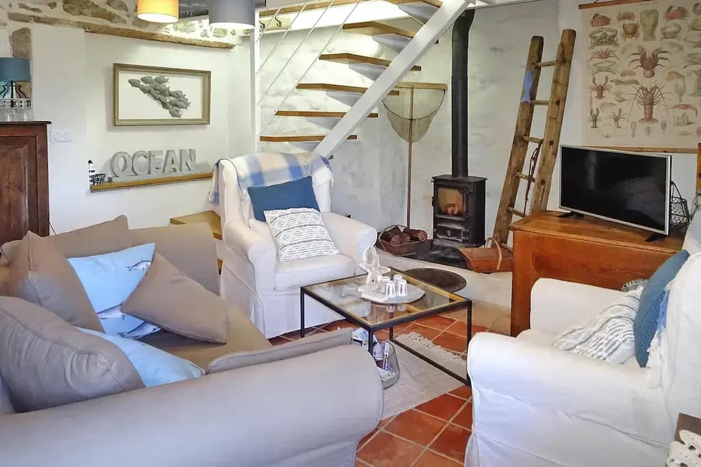 Charming Holiday Home Near the Beach, Locquemeau - Miniature 3