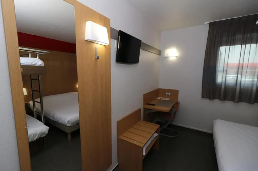 B&B HOTEL Clermont-Ferrand Aubière Sud - Photo 4