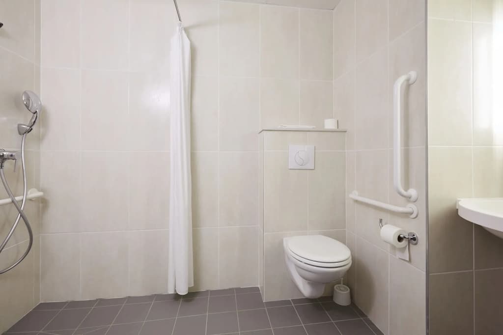 B&B HOTEL LILLE Tourcoing Centre - Miniature 8