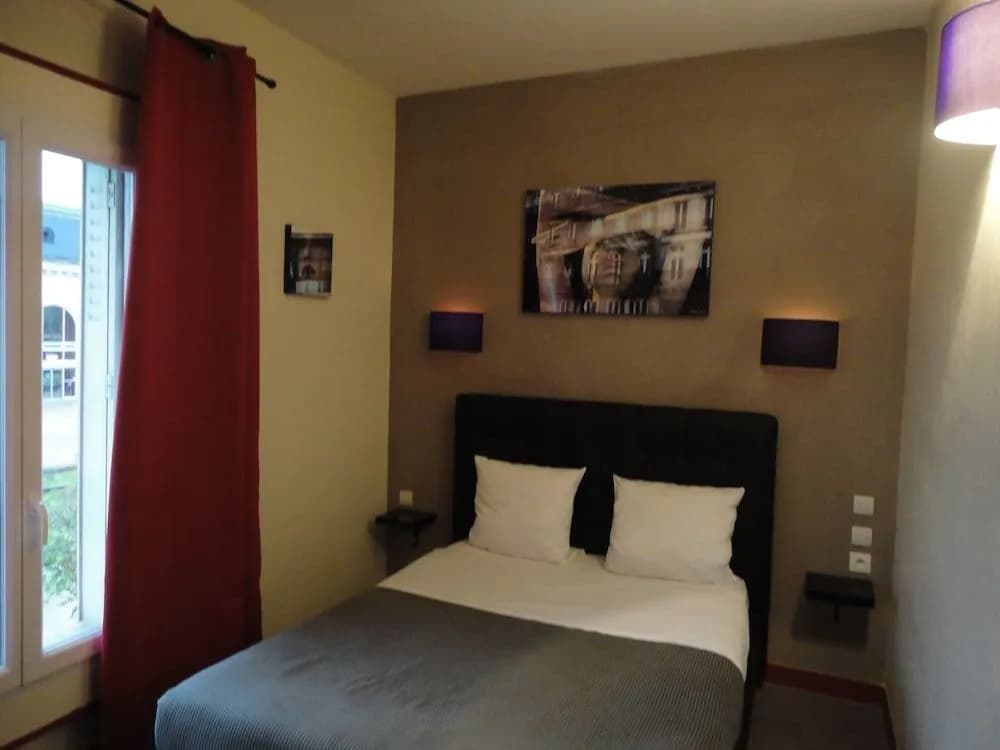 Hôtel des Deux Gares - Photo 4