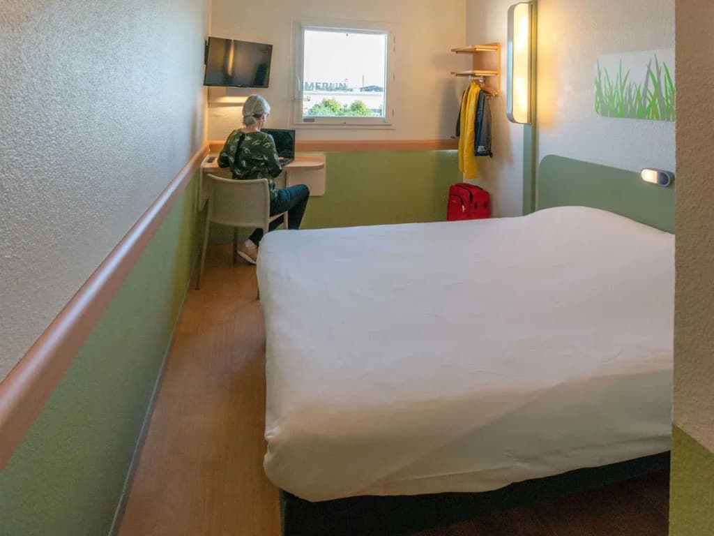 ibis budget Mâcon Sud - Photo 3